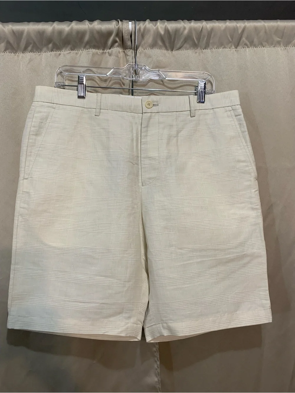 John Varvatos Cream Flat-Front Men's Shorts 99/2